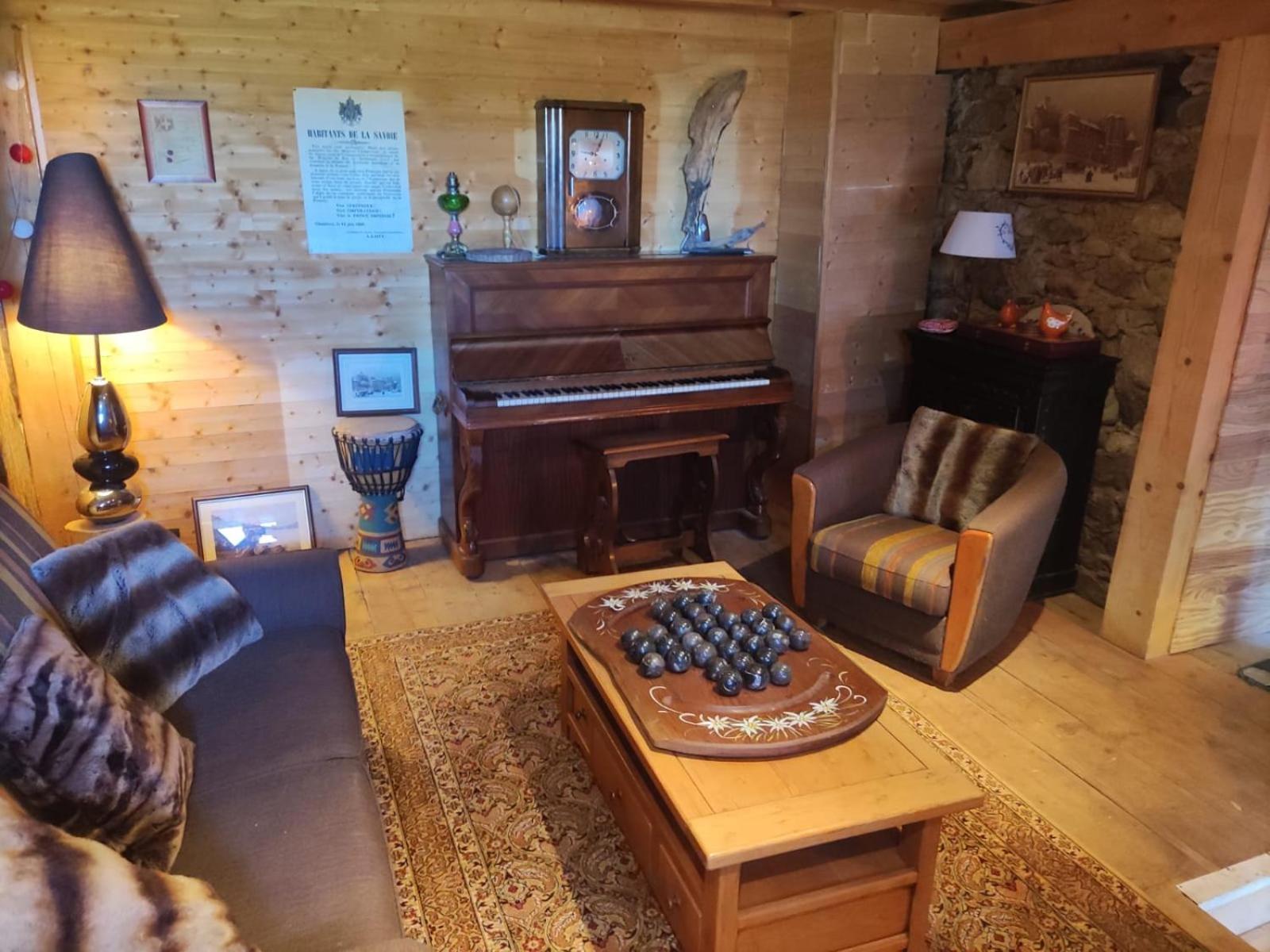 La Chambre Nature Chez Les Garcons Saint-Paul-sur-Yenne Exterior foto